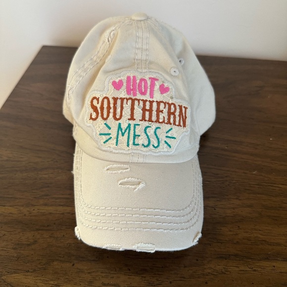 KBETHOS Accessories - NWOT Cream Distressed Cap with Embroidered Design